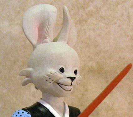 usagi yojimbo statue